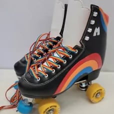 Moxie size 8 women’s rollerskates