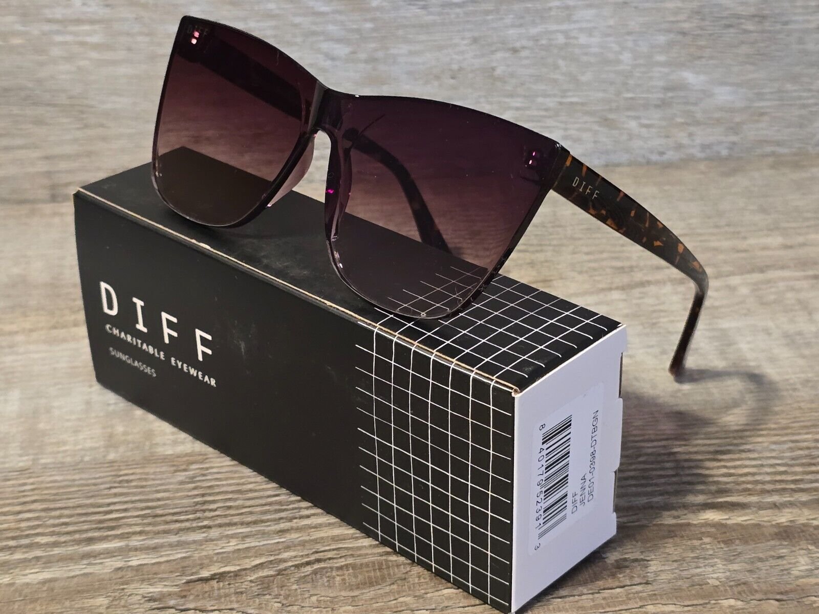 Diff Eyewear JENNA - Dark Tortoise Brown Gradient Sunglasses RV 89 NIB