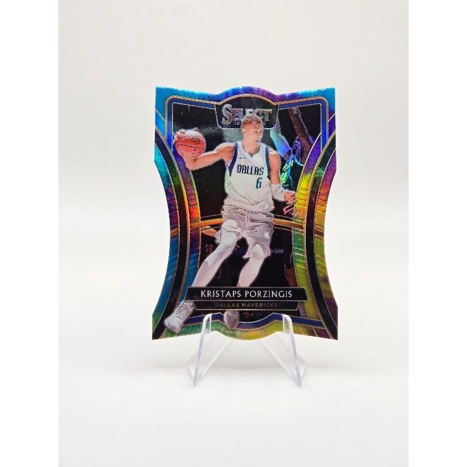 Kristaps Porzingis 2019-20 Panini Select Premier Tie-Dye Die-Cut SP /25 #123
