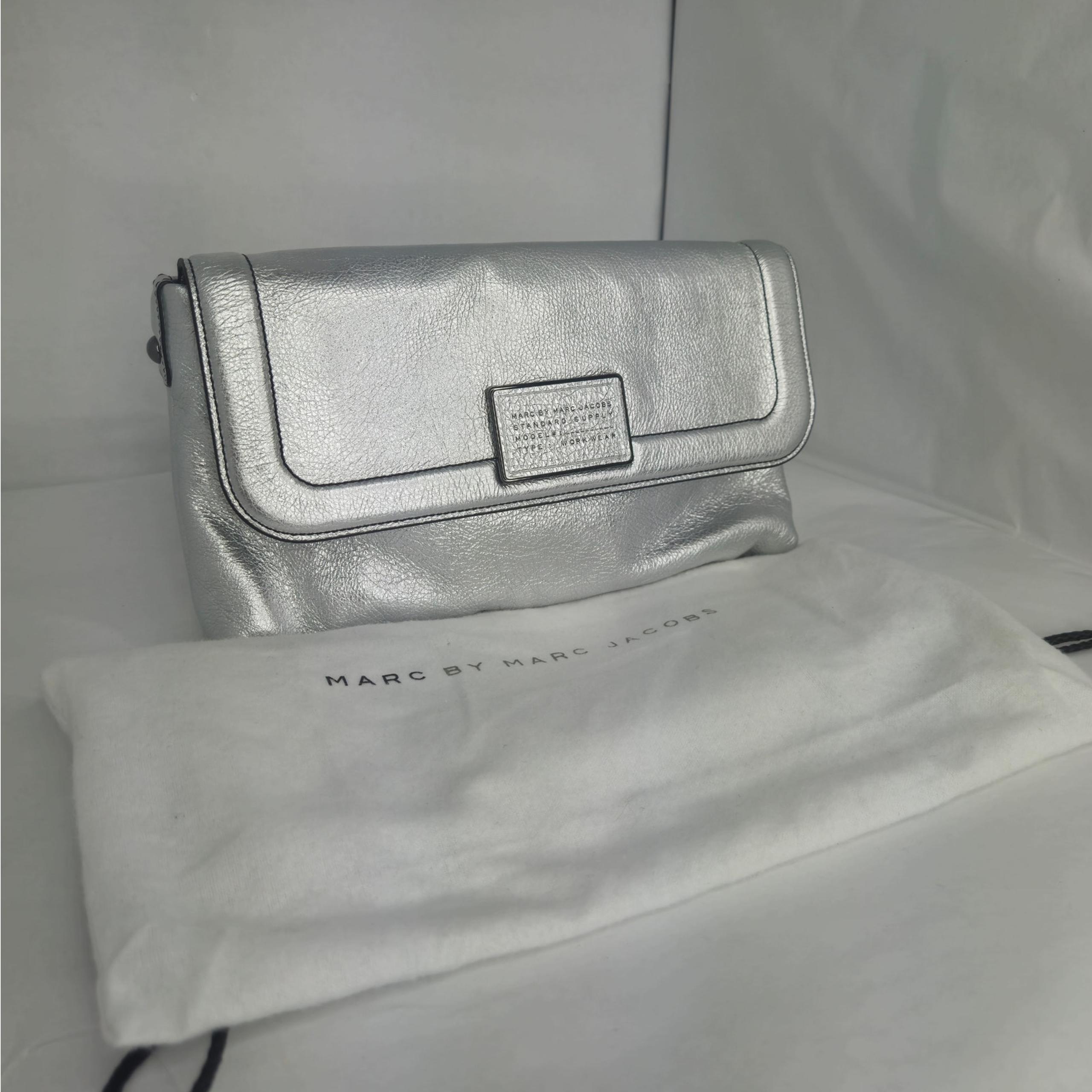 NWT Marc by Marc Jacobs Silver Metallic Leather Clutch Purse