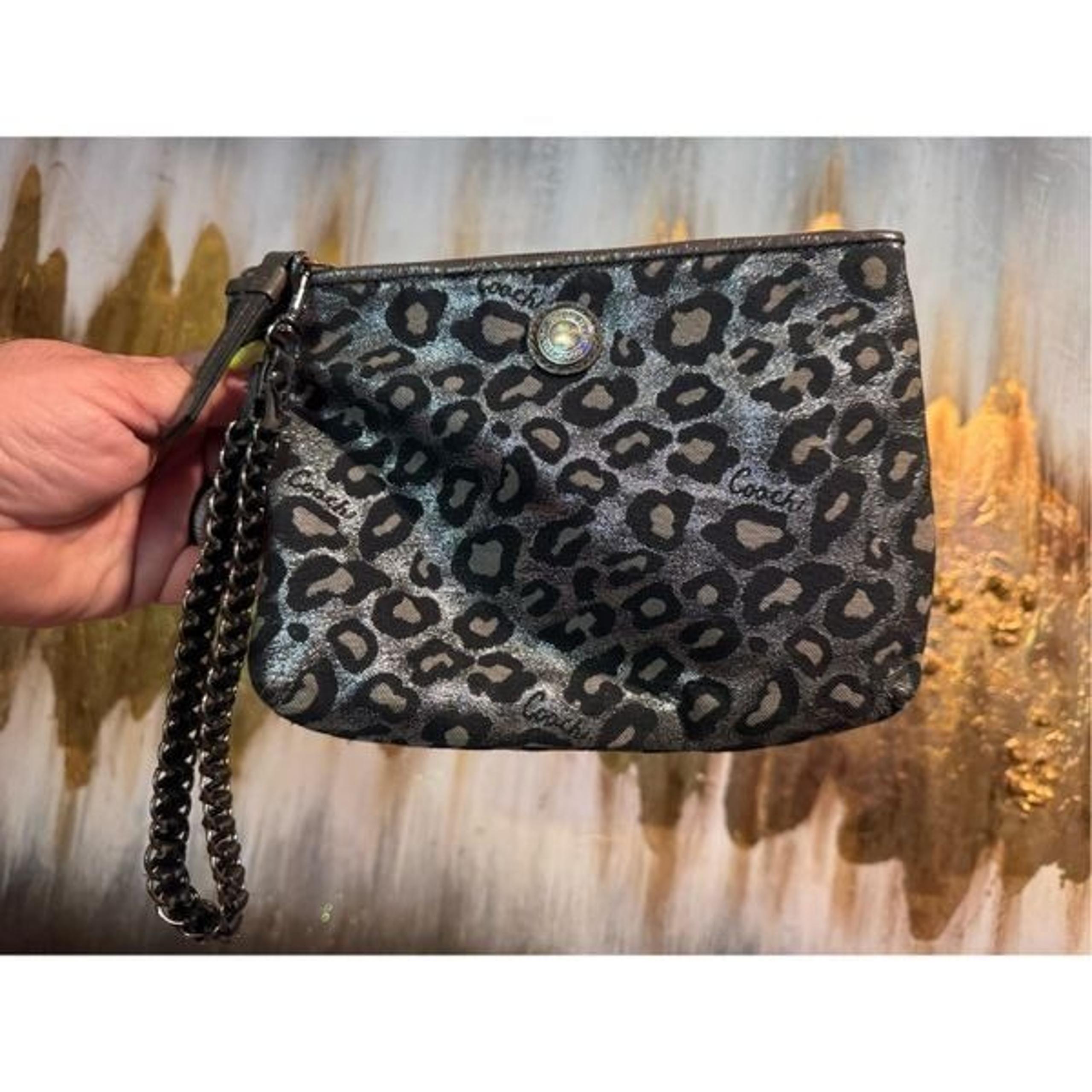Coach poppy ocelot metallic silver black wristlet/coin purse small bag card case