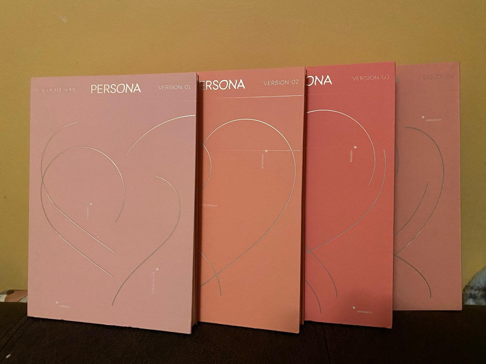 【超貴重】BTS【CD】PERSONA 直筆サイン入り 4枚セット。 超貴重】BTS【CD】PERSONA 直筆サイン入り 4枚セット。