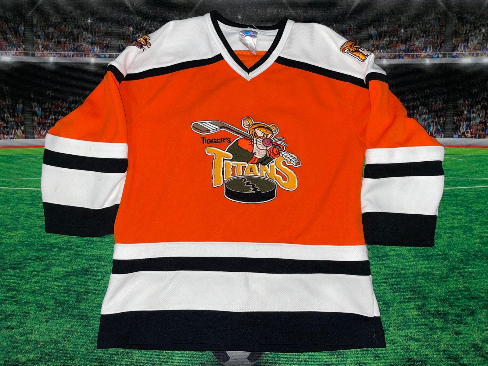 Disney Tigger’s Titans Hockey Youth Jersey Walt Disney Sz Large Orange Used