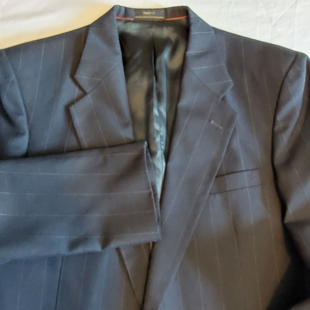 STANLEY BLACKER Navy Blue Pinstripe Men's 2Pc Suit. Jacket Sz 40L & Pants 34x31