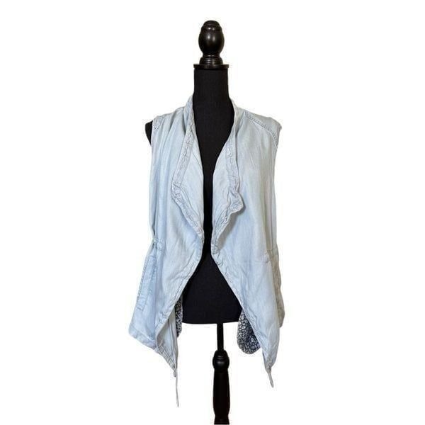 Chicho’s Light Wash Drape Vest Jacket with Side Pockets Size 3