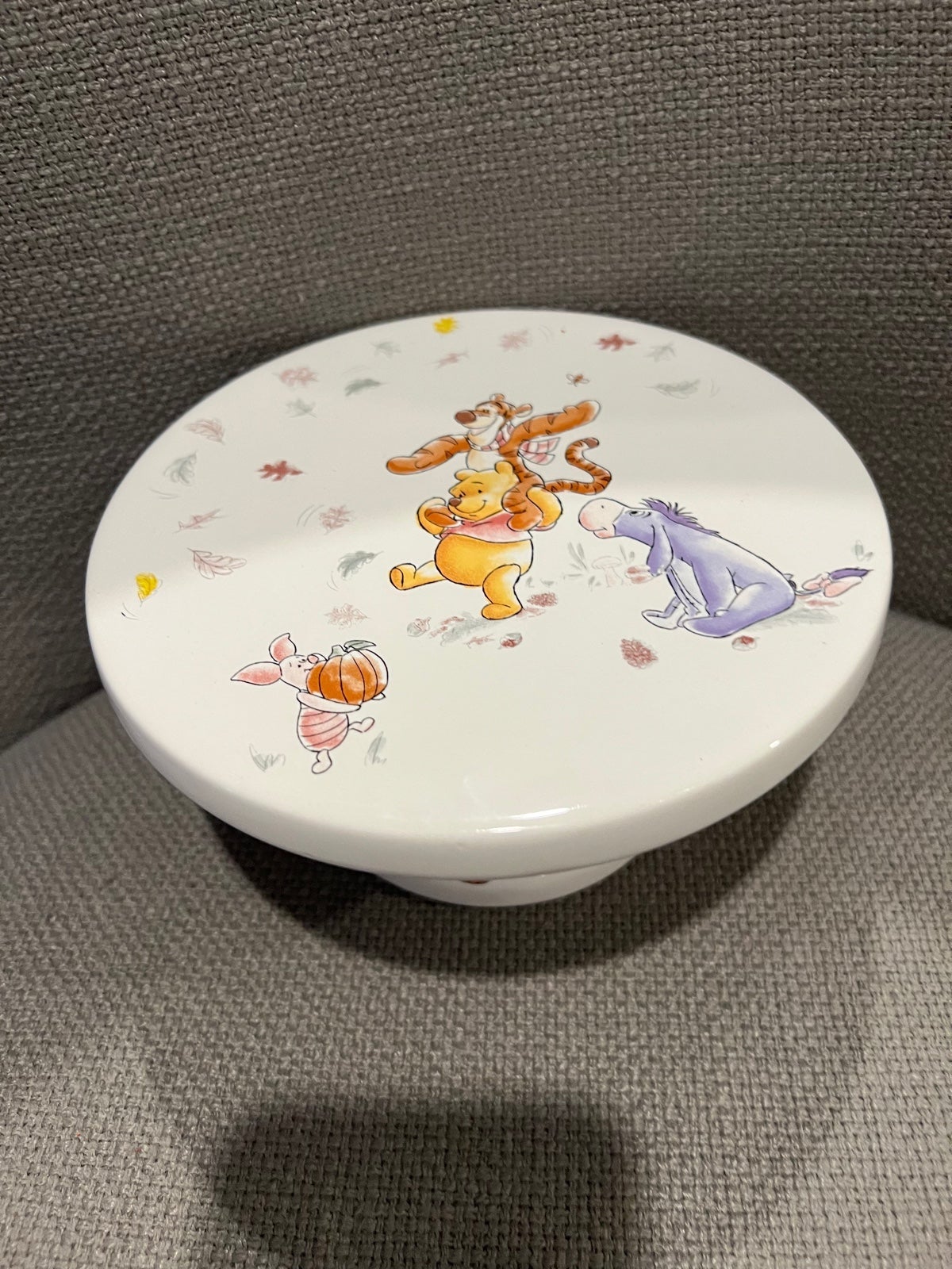 Disney Winnie The Pooh Fall Thanksgiving Cake Plate