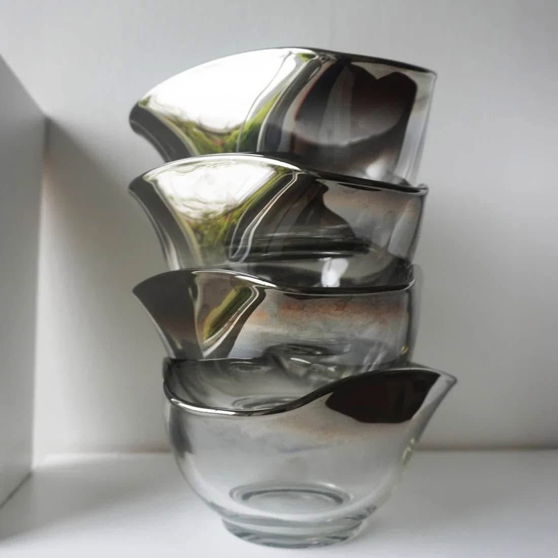 Rare Vintage Serving Bowls Dorothy Thorpe - Smoky Silver Painted Glass (RP140+)
