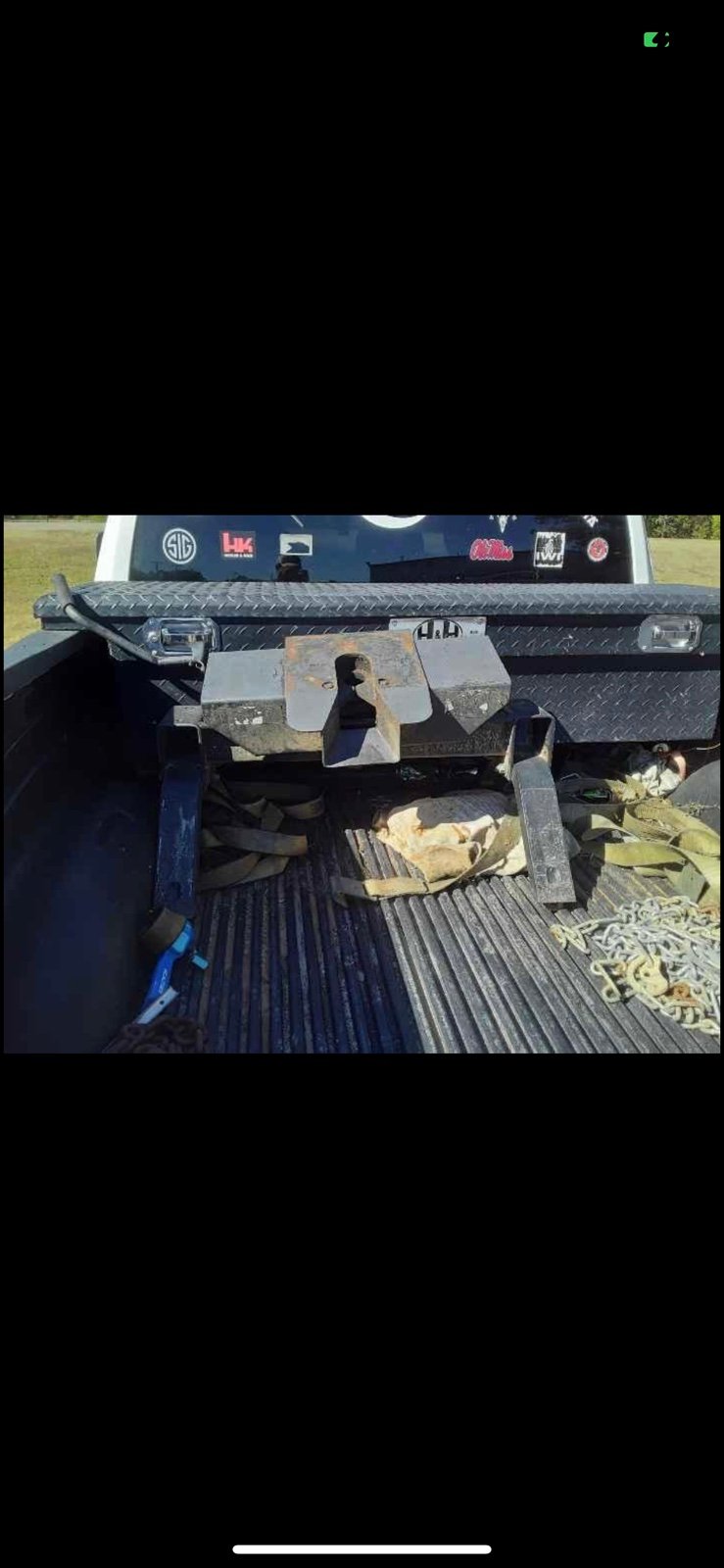 Fifth wheel hitch for camper