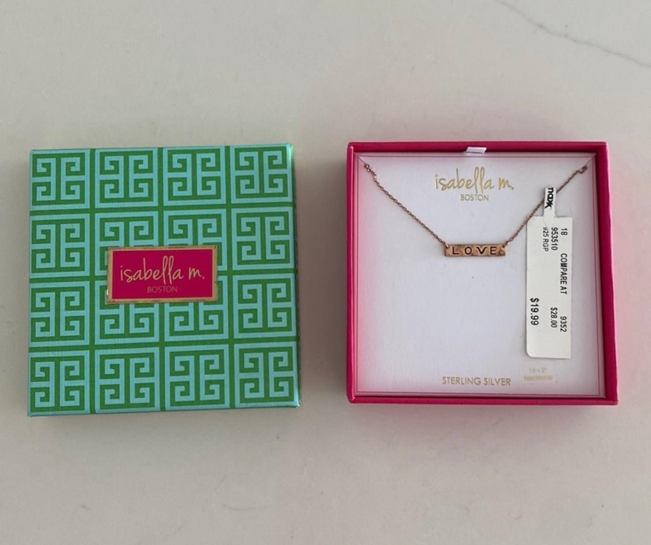 Isabella M rose gold LOVE necklace. NWT. **TARNISHING**