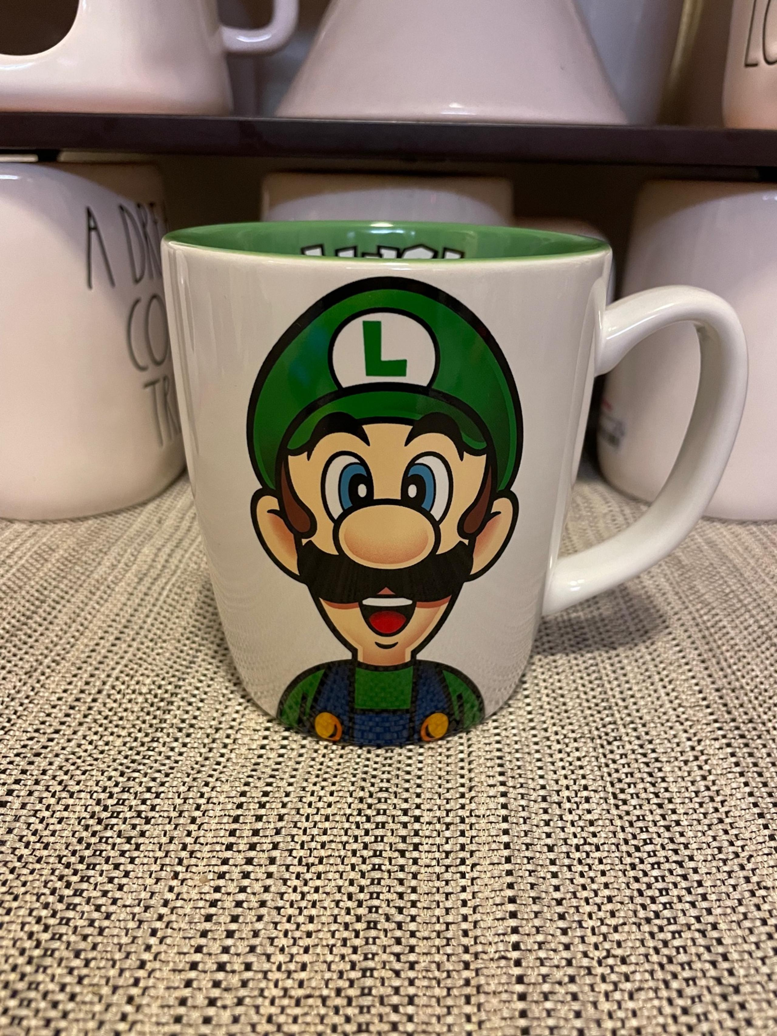 Universal Studios Hollywood Super Nintendo World Luigi Coffee Mug. New