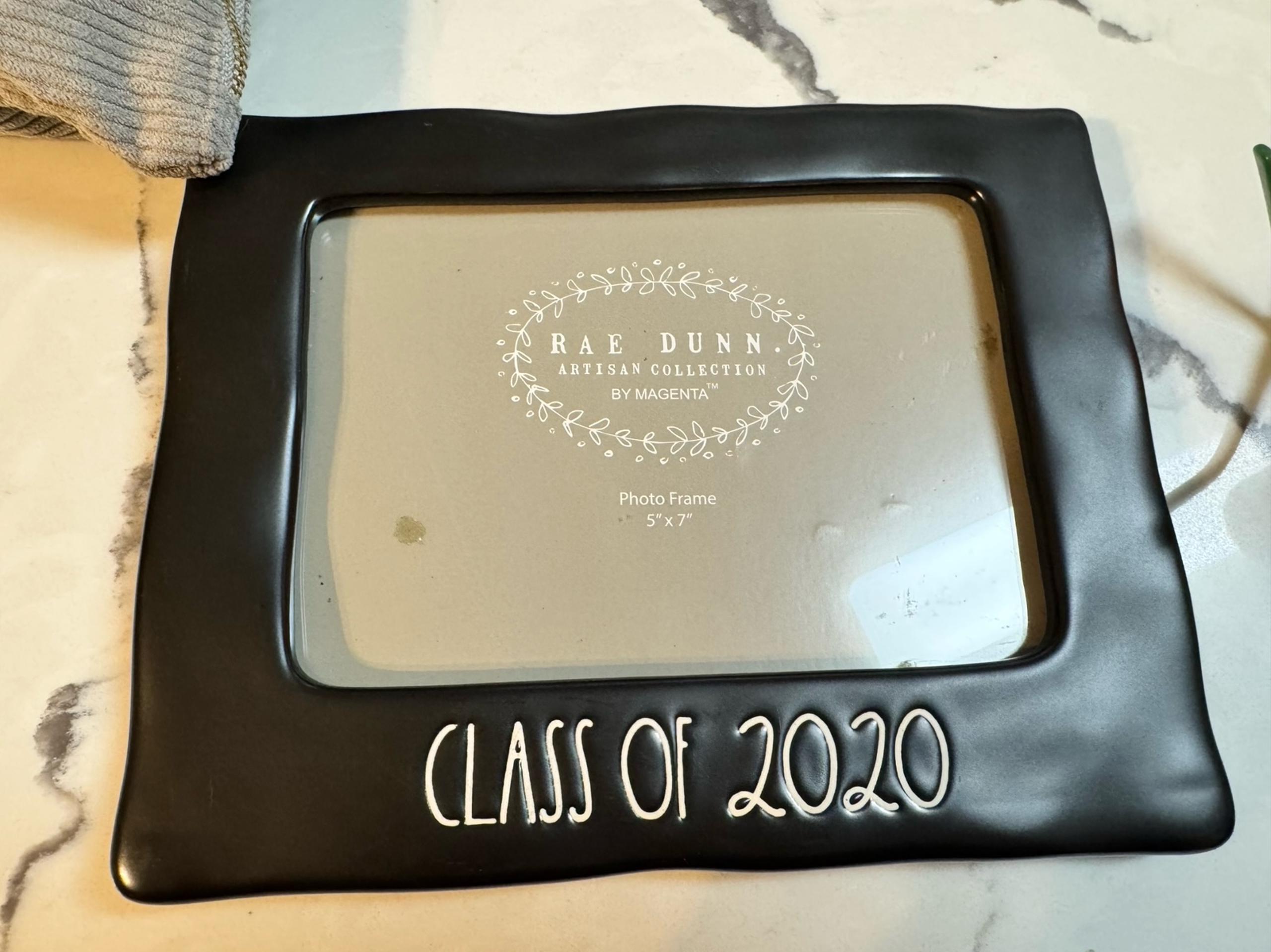 Rae Dunn 5x7 2020 Graduation picture frame