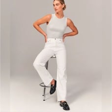 Abercrombie & Fitch The 90s Relaxed Jean High Rise Size 33/16
