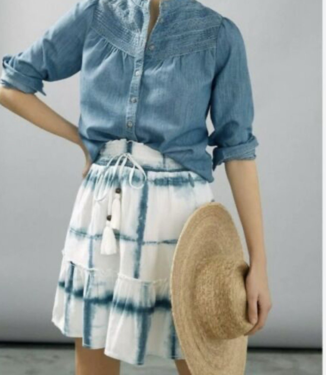 ANTHROPOLOGIE PILCRO WHITE BLUE RUFFLE SKIRT SZ M