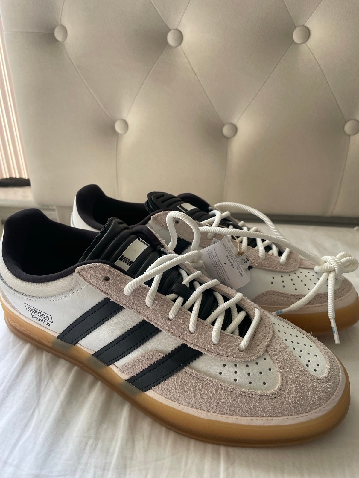 Adidas bad bunny Indoor gazelle