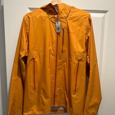 Patagonia men’s m10 storm jacket