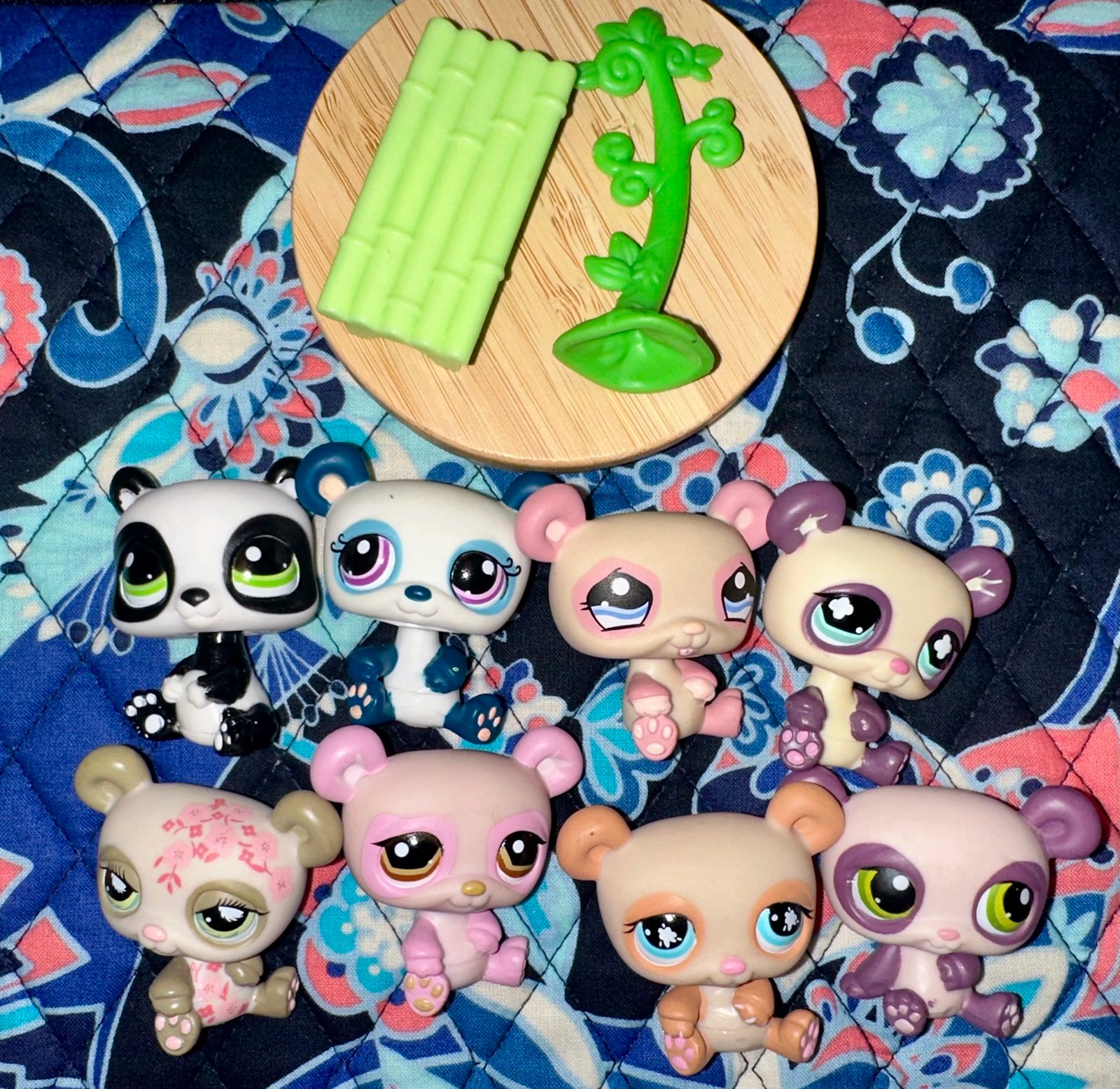 LPS Pandas with Bamboo Accessory