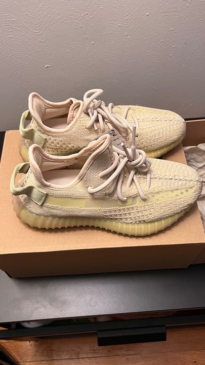 Adidas Yeezy Boost 350 V2