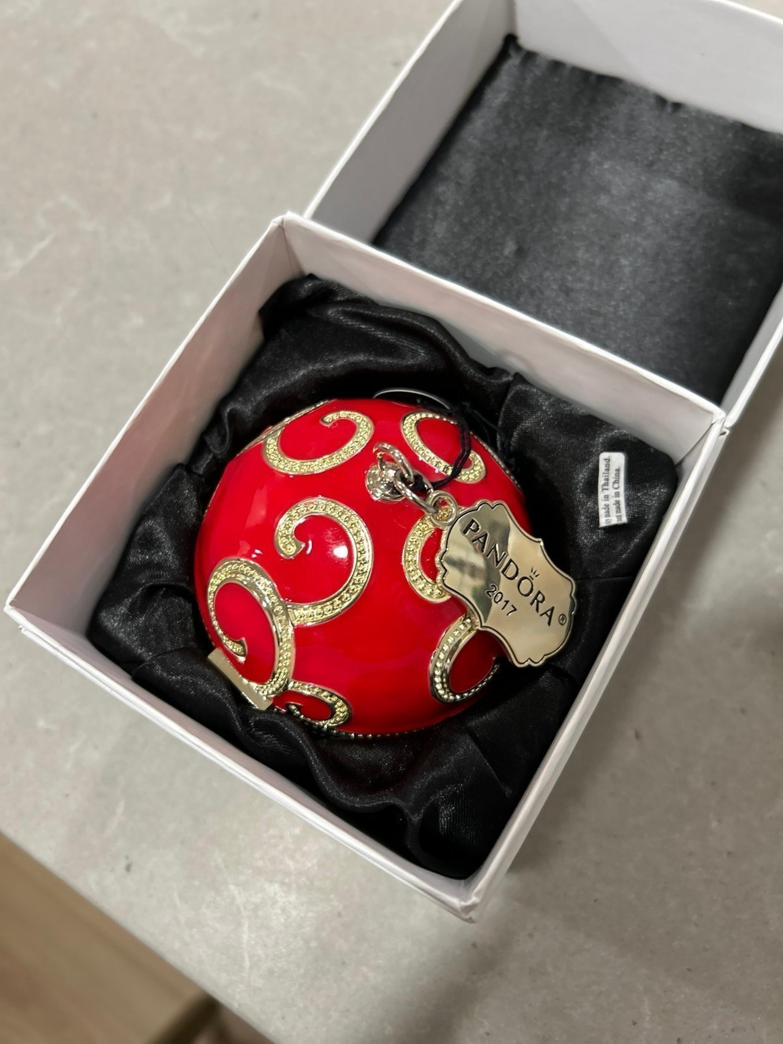 Pandora Ltd Holiday Ornament / Trinket Box Red & Gold Radio City Rockettes 2017