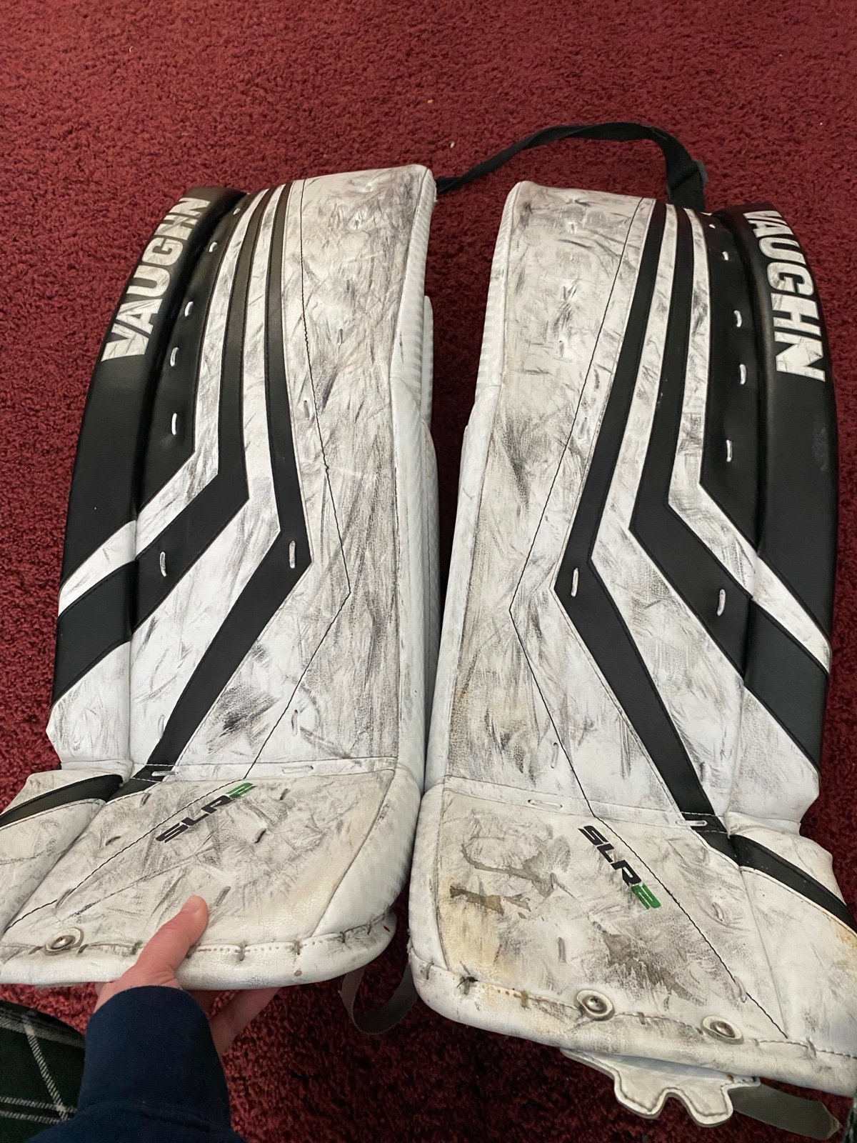 Vaughn SR2 Internediate Goalie Pads OFFER!!