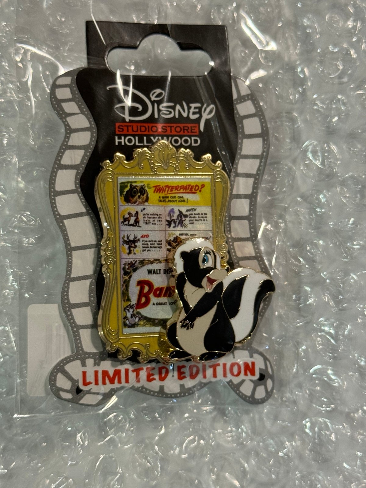D23 Expo DSSH Bambi Classic Movie Poster SERIES LE 400 Disney Pin flower
