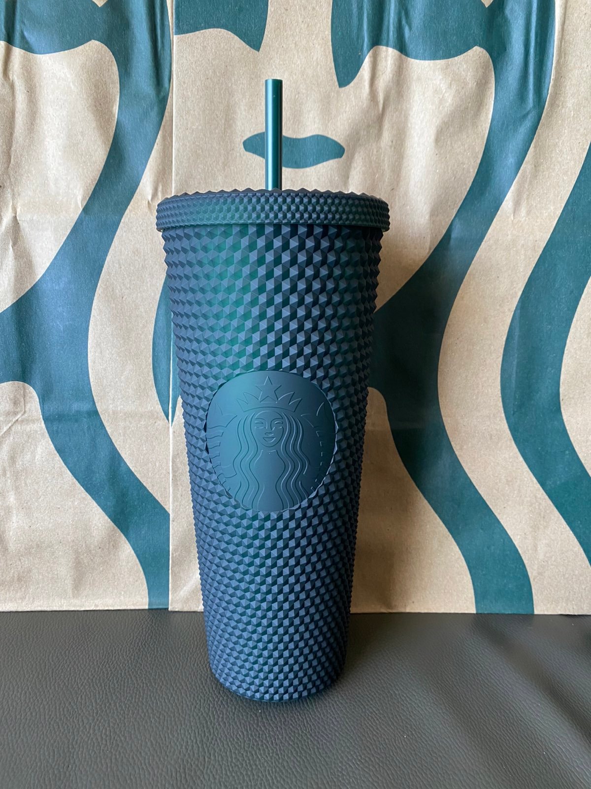 StarbStarbucks Tumbler Green Matte Studded - 24oz