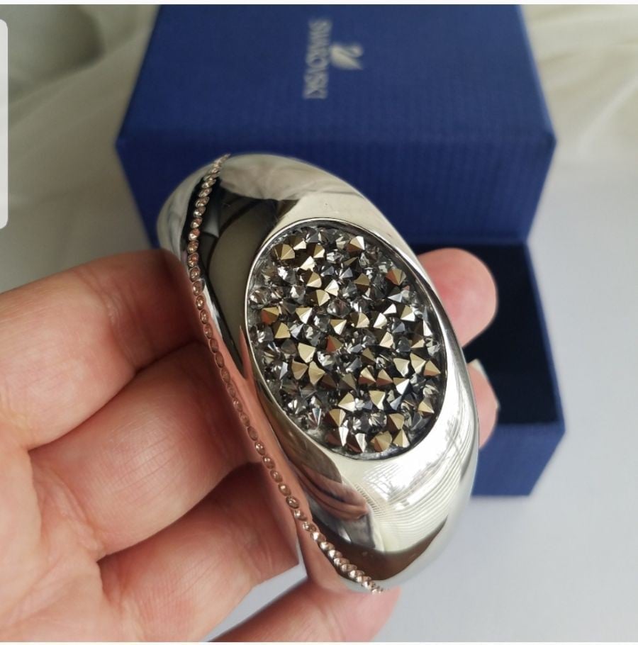 AUTHENTIC Swarovski Round Sphere Bangle Cuff Bracelet NIB