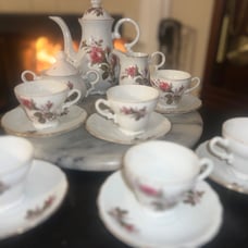 Vintage children’s tea set