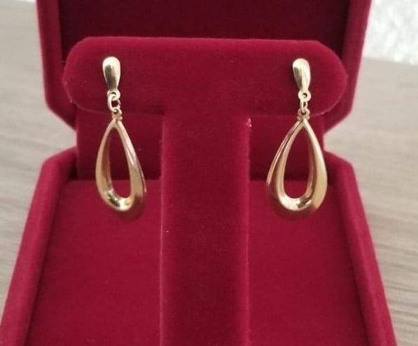 14K Gold Dangling Earrings
