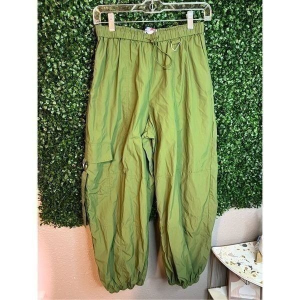 Urban Outfitters Green Balloon Cargo Jogger Pants Size Small