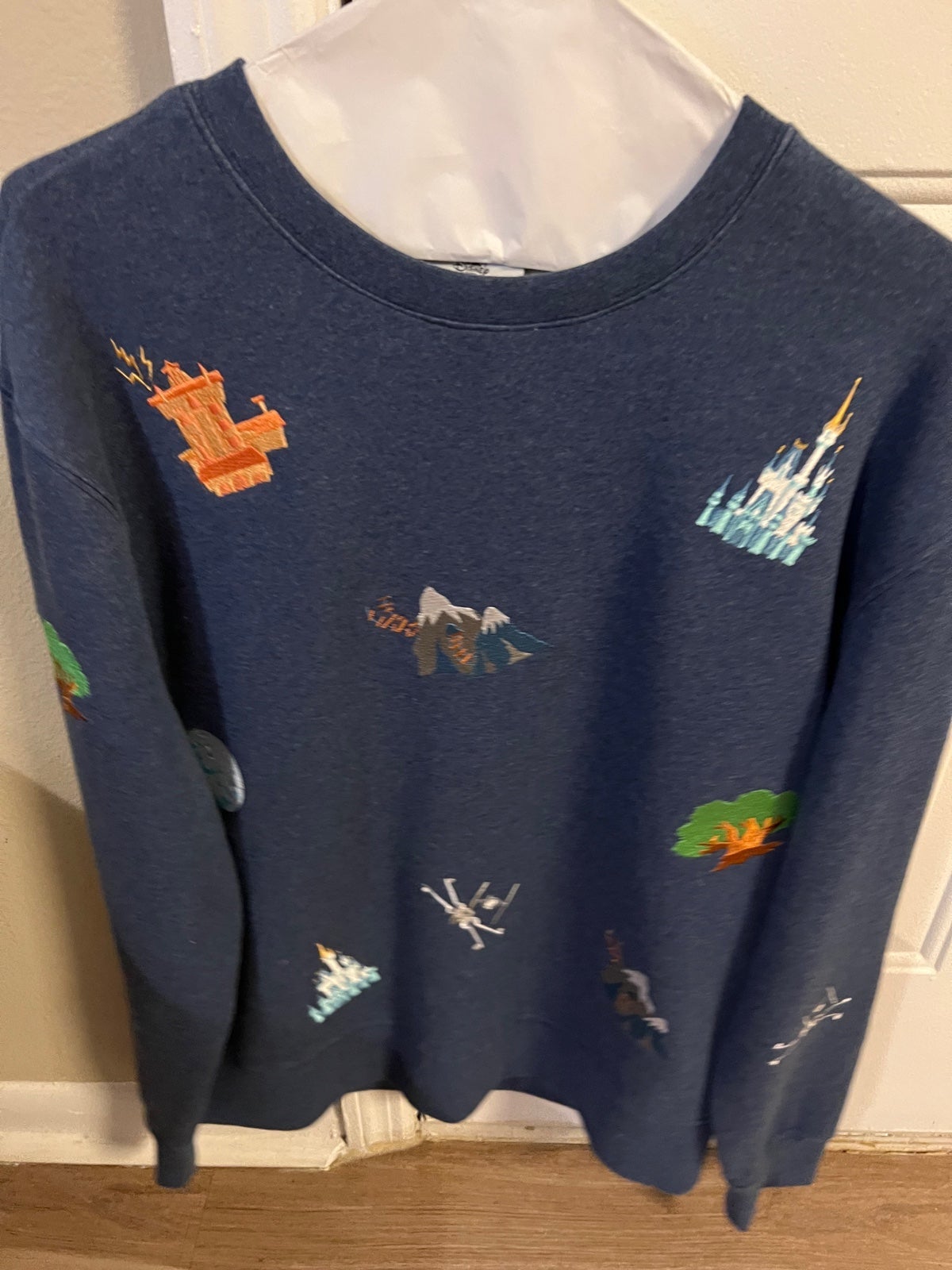 Walt Disney World exclusive parks sweater mickey