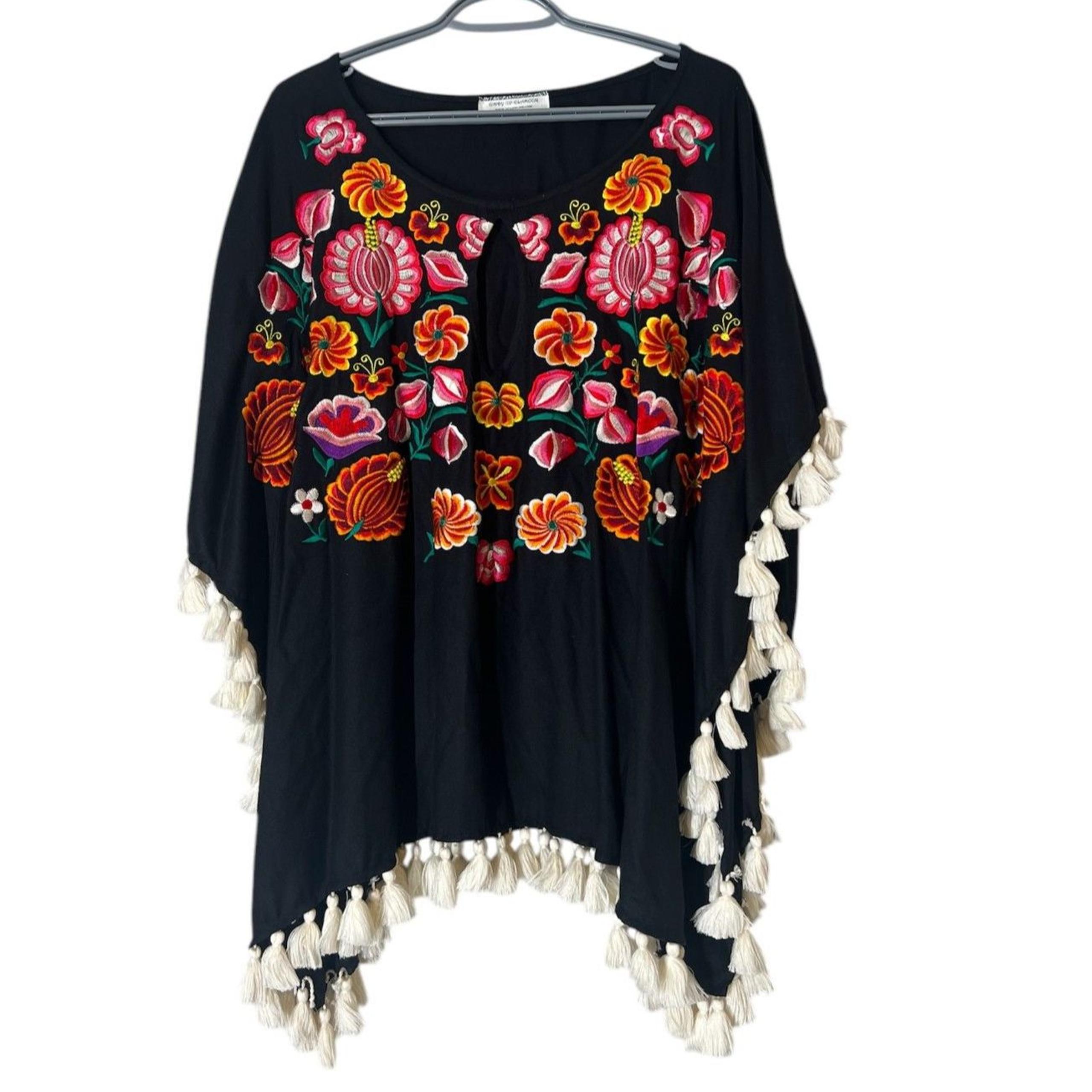 Giddy Up Glamour Embroidered Batwing Top Sz M Boho Hippie Feminine Oversized