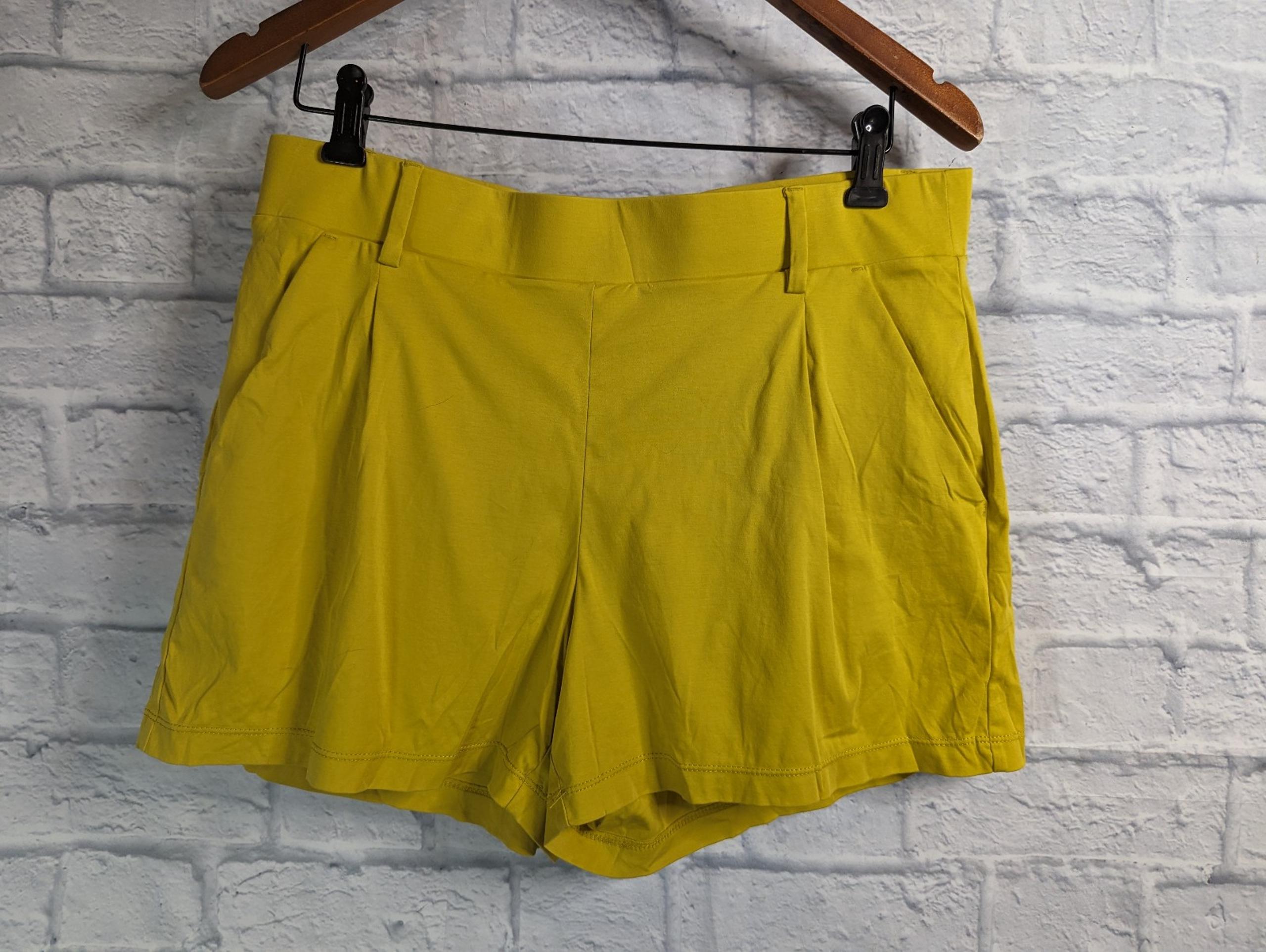 Ann Taylor Loft Women's Gold Pleated Pull-on 3.5" Shorts Medium