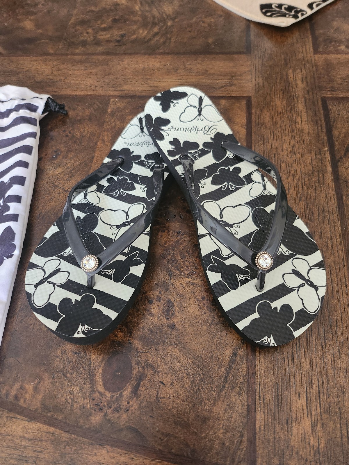 Brighton Flip Flops with dust bag size 7 NEW