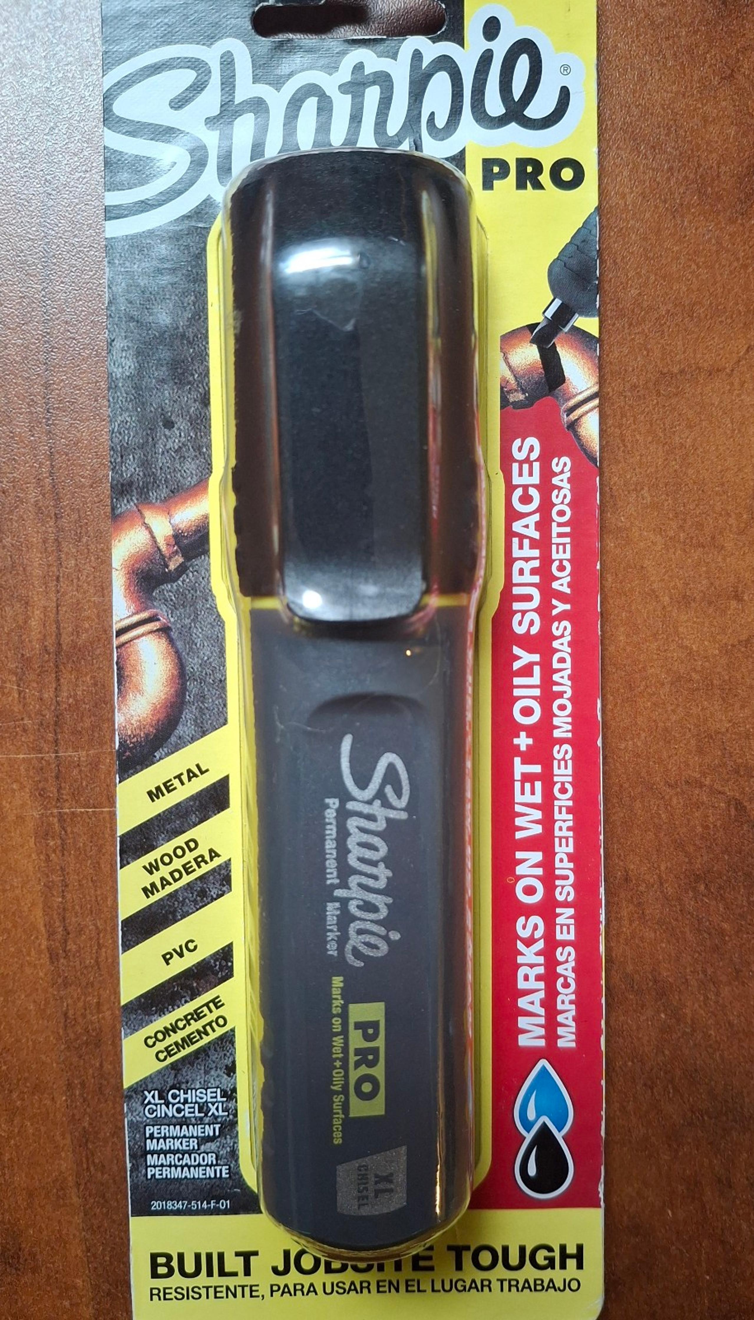 Sharpie PRO Black Chisel Tip Permanent Marker 1 pk