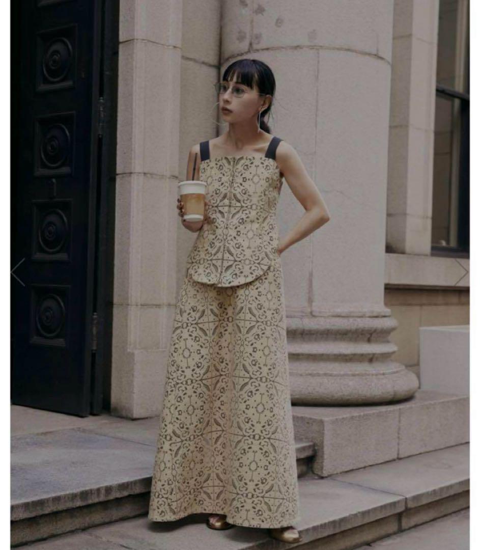 Sold Out - Ameri VINTAGE MODUALL LACE BUSTIER