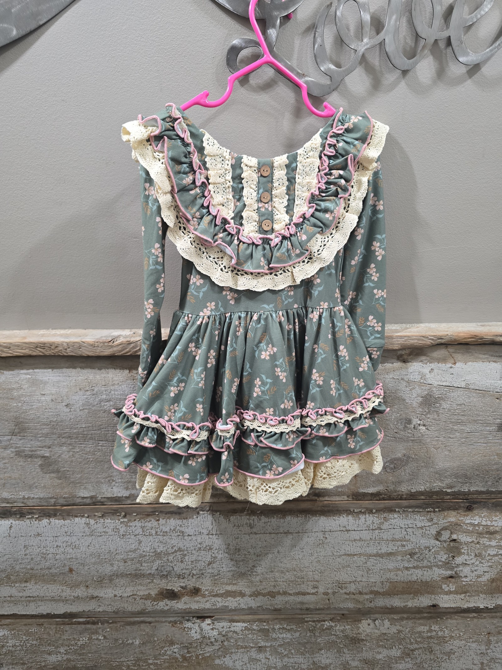 Be girl dress