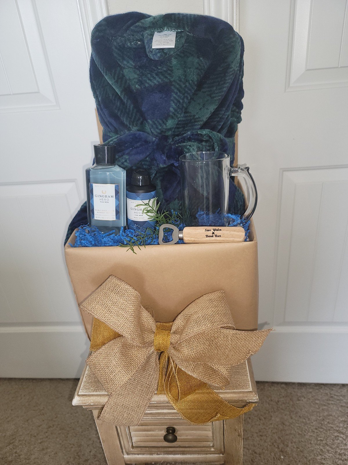 Gingham Hero Men's Gift Basket