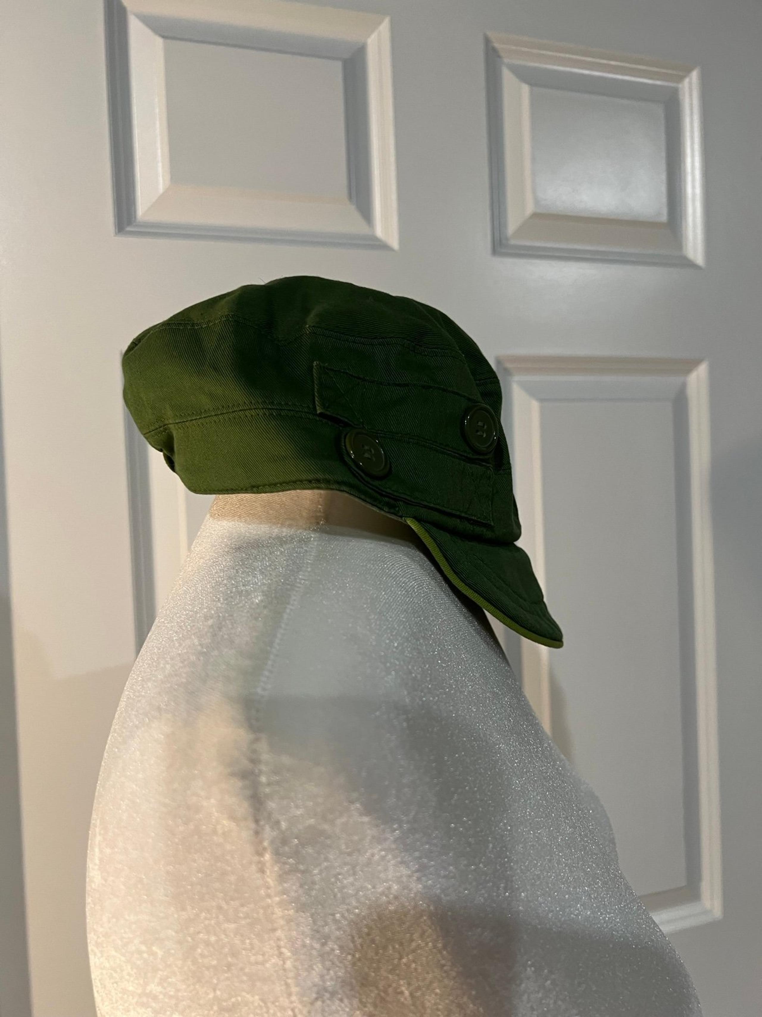 Green bucket hat  cap  buttons womens