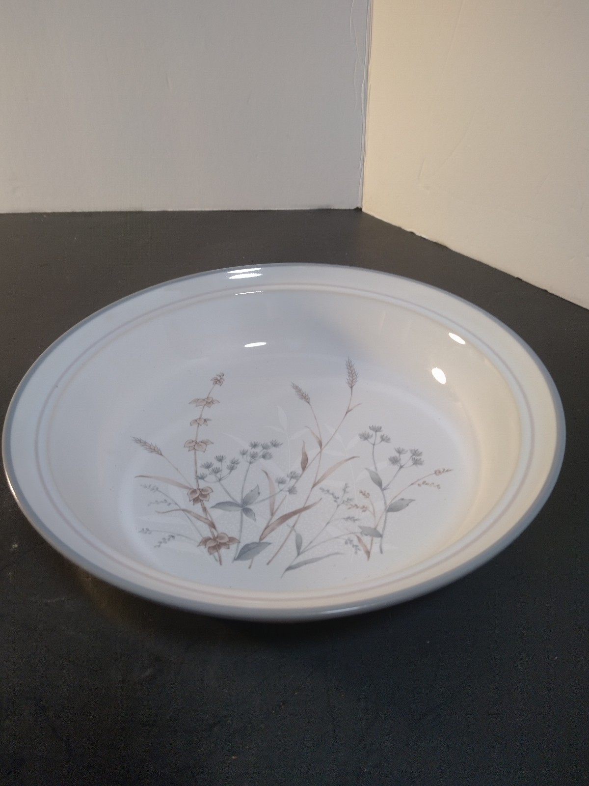 Noritake Woodstock 8 inch round serving bowl
