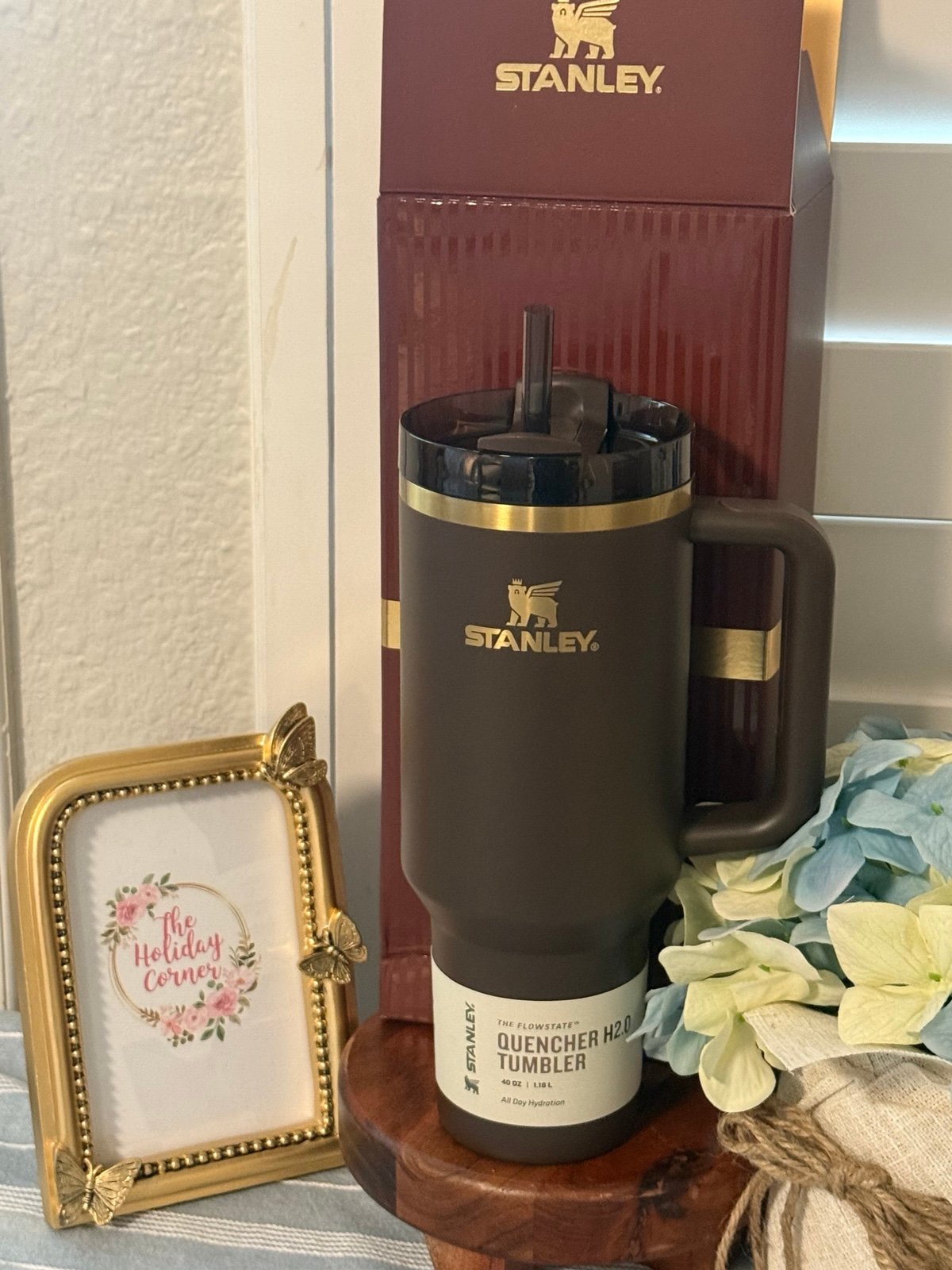 Stanley limited edition chocolate gold 40oz