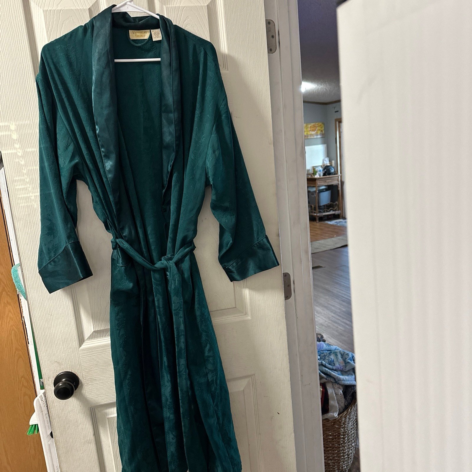 Victoria’s Secret Gold Label Green Satin Robe Size Petite SM Belted Pockets