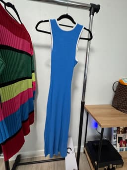 Item photo preview #3