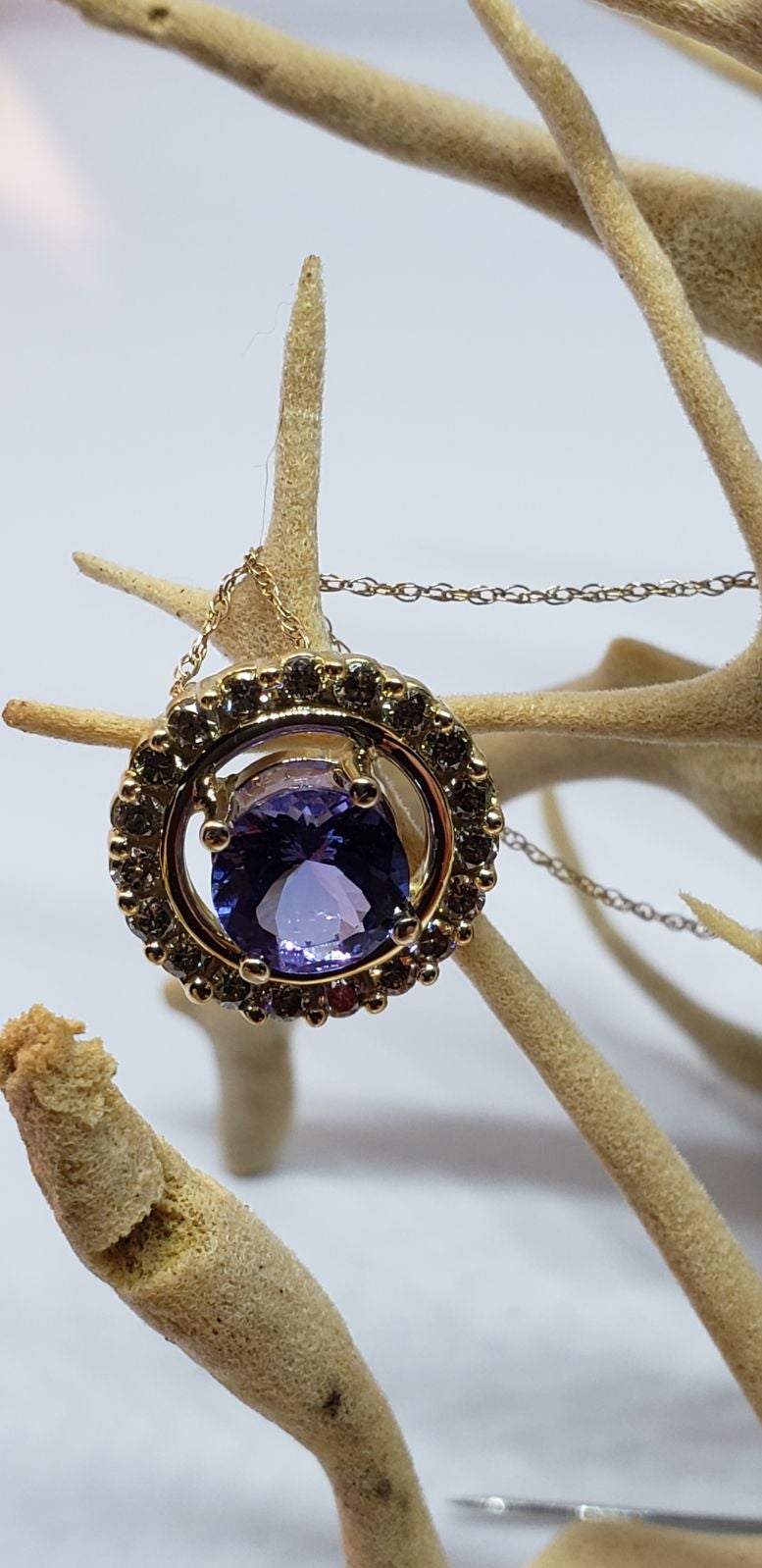 Tanzanite & Diamond Circular Necklace