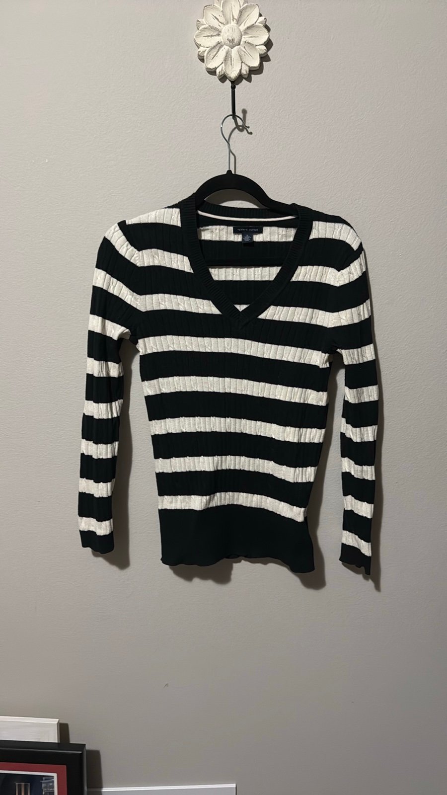 Tommy Hilfiger Sweater circa 2010