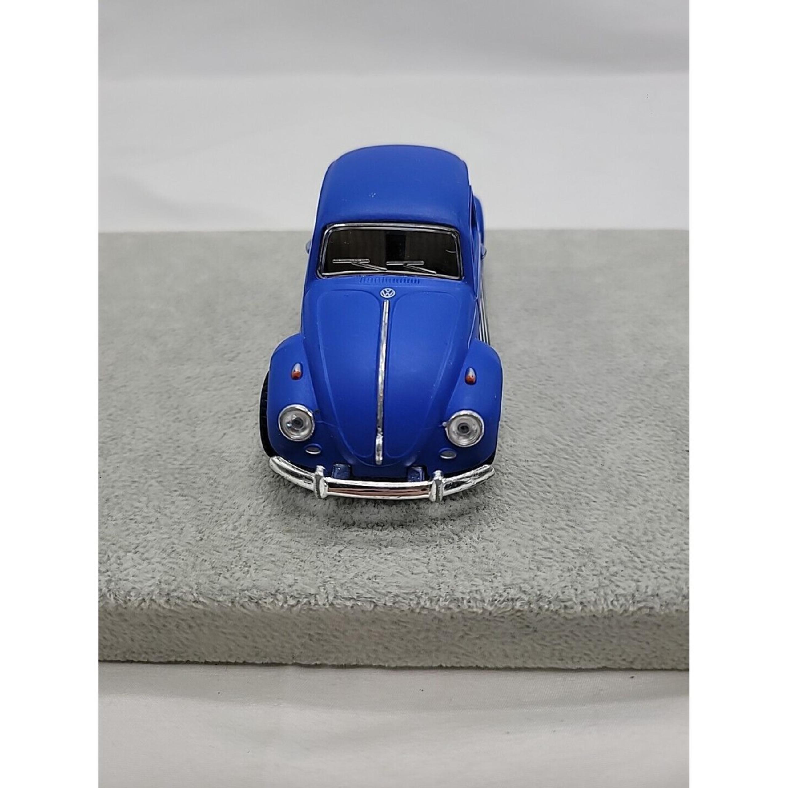 RI Novelty - Pull Back Die-Cast Metal Vehicle - 1967 VOLKSWAGEN BEETLE Blue 1/32