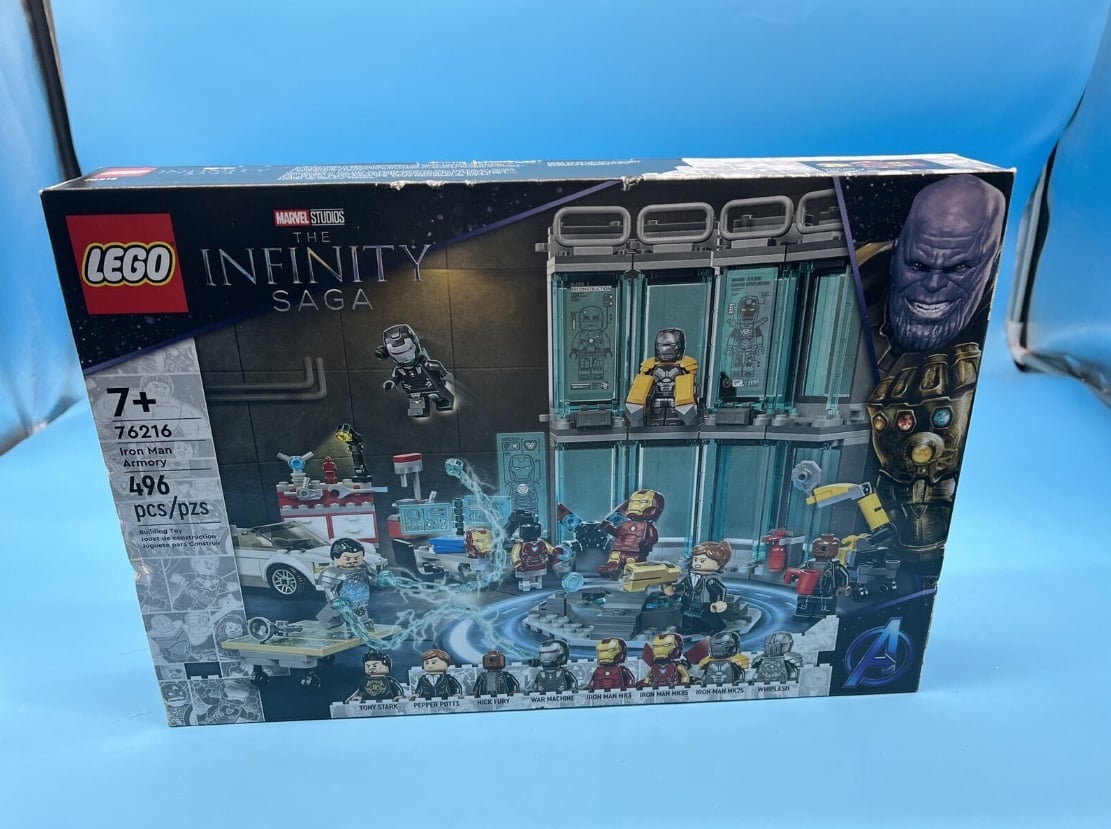 LEGO Marvel Iron Man Armory, Buildable Toy, 76216 Avengers