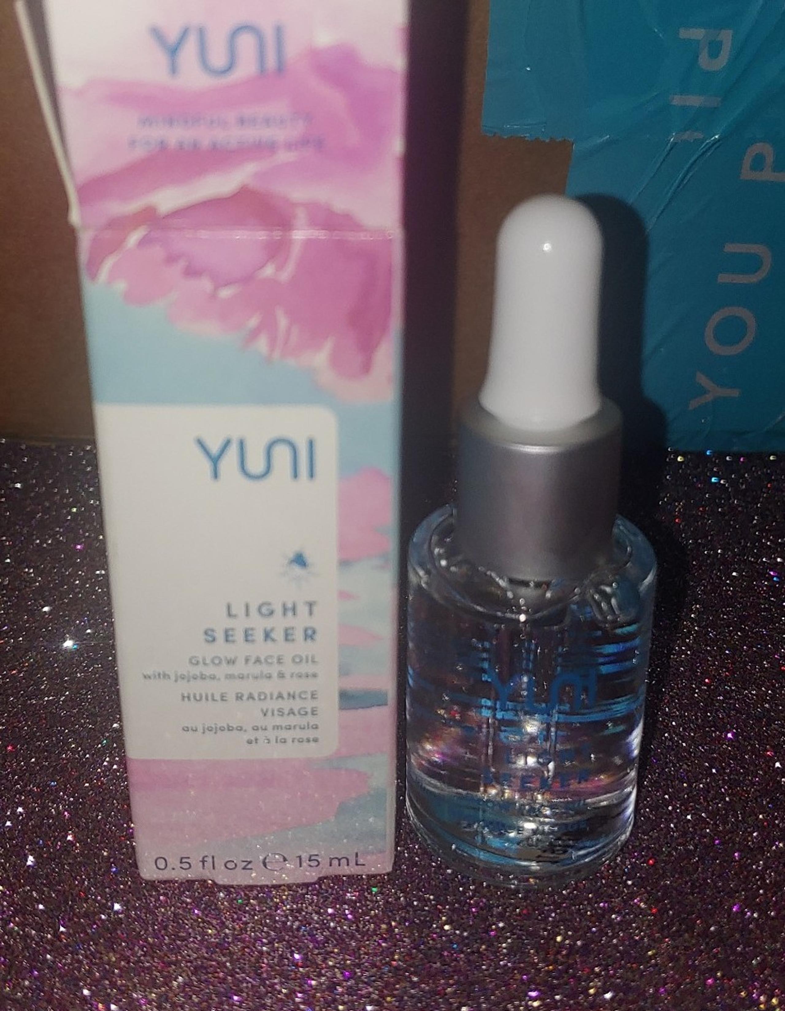 YUNI LIGHT SEEKER Glow Face Oil
