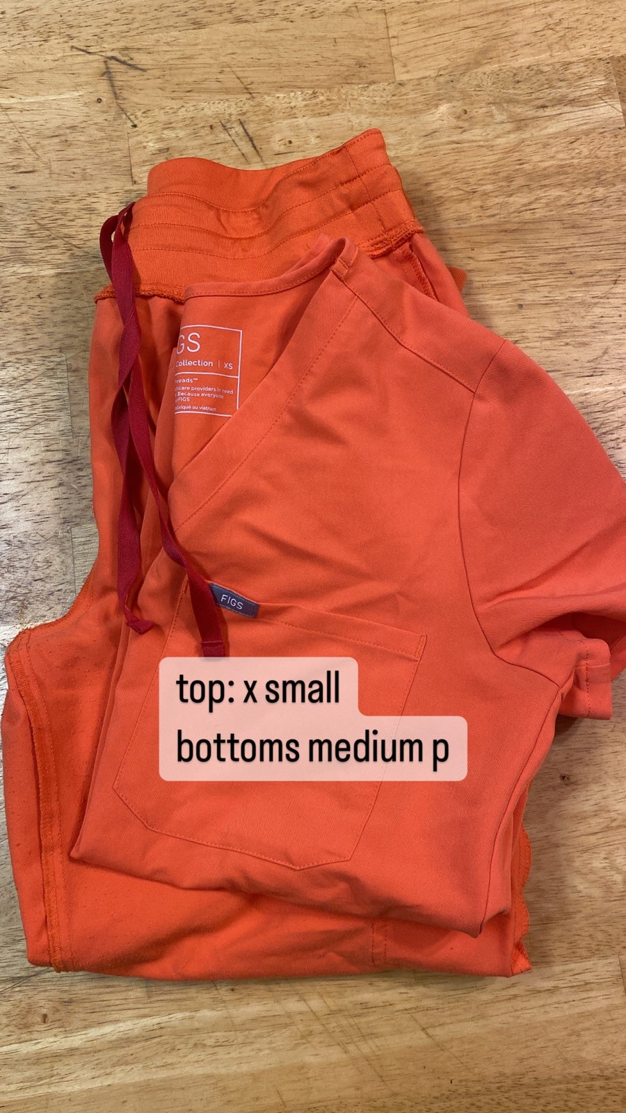 figs scrub top and bottom