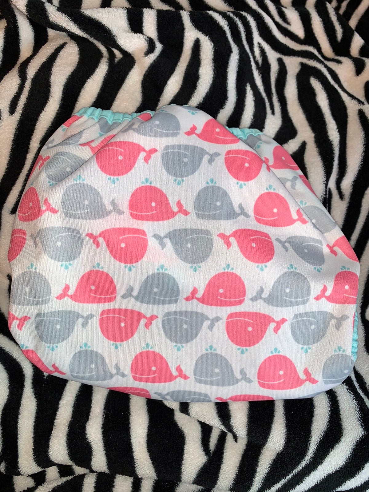 Whales size 2 Duo thirsties