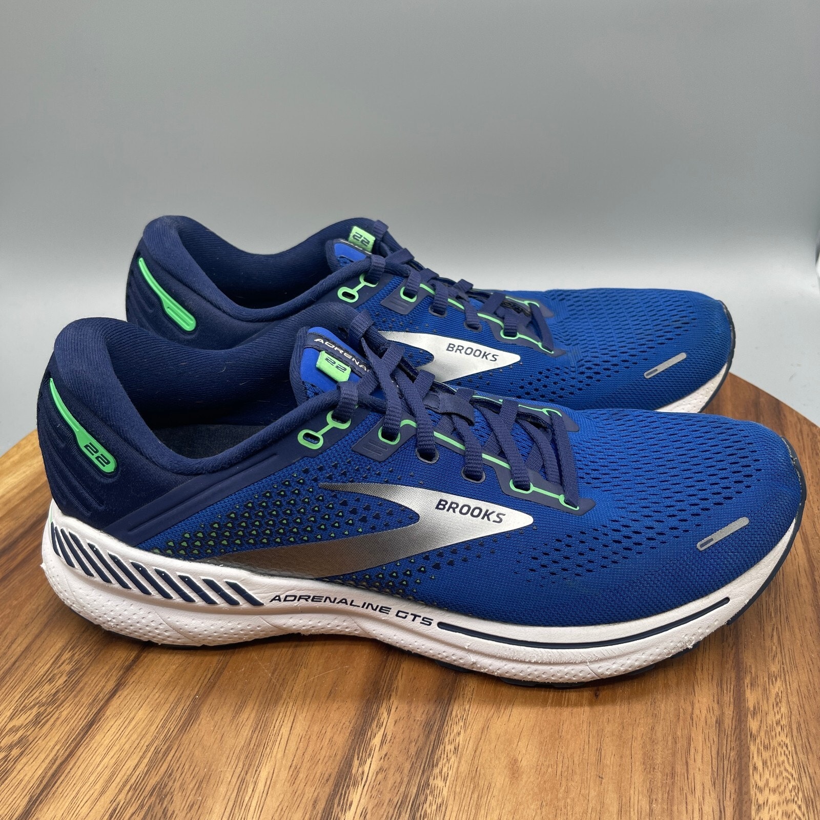 Brooks Adrenaline GTS 22 Shoes Mens Size 10 D Blue Running Comfort Gym Sneakers
